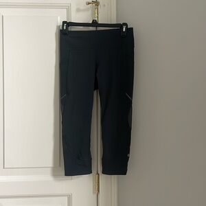Lululemon leggings size 6 dark grey